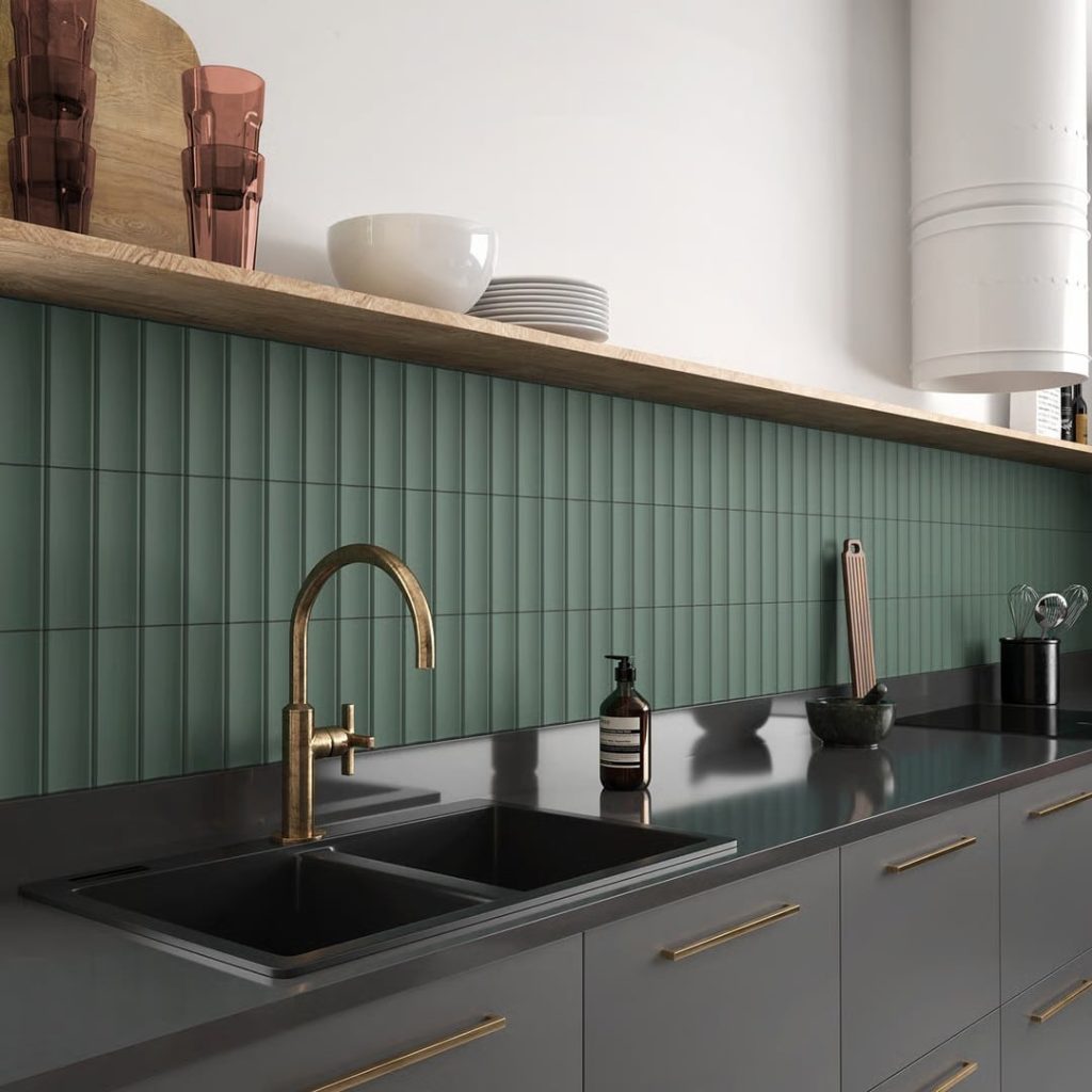 Vibe In Newport Green Matt| 6,5x20cm
